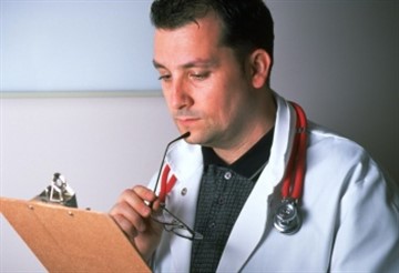 Диабетическая ангиопатия сетчатки и нижних конечностей: код по МКБ-10, симптомы и причины возникновения