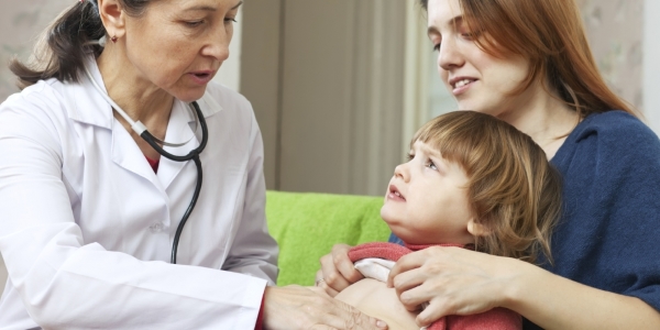 С такими жалобами обращаются чаще мамы ребятишек с психологическими особенностями: эти дети впечатлительны, раздражительны, бурно реагируют на окружающие события, довольно капризны.