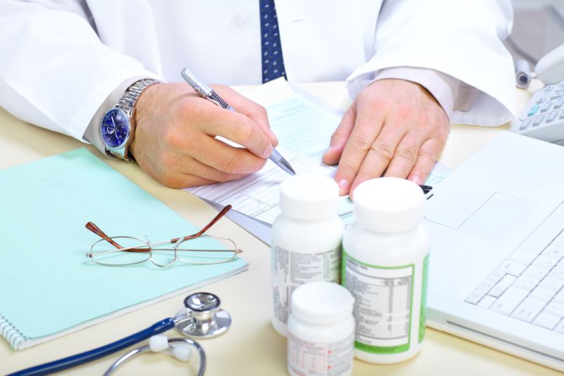 Лечение корешкового синдрома в большинстве случаев осуществляется консервативными методами